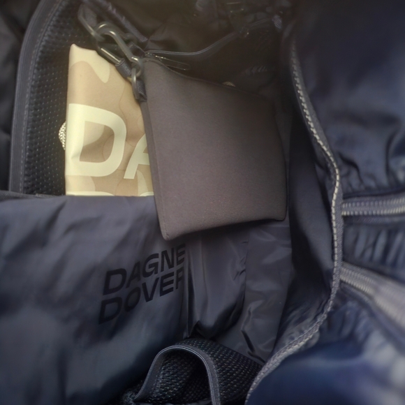 Large Dakota Neoprene Backpack - Picture 4 of 14